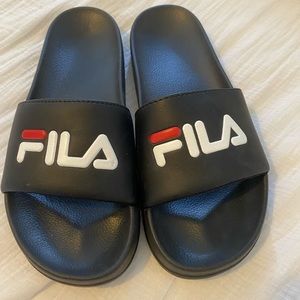 Fila Slides